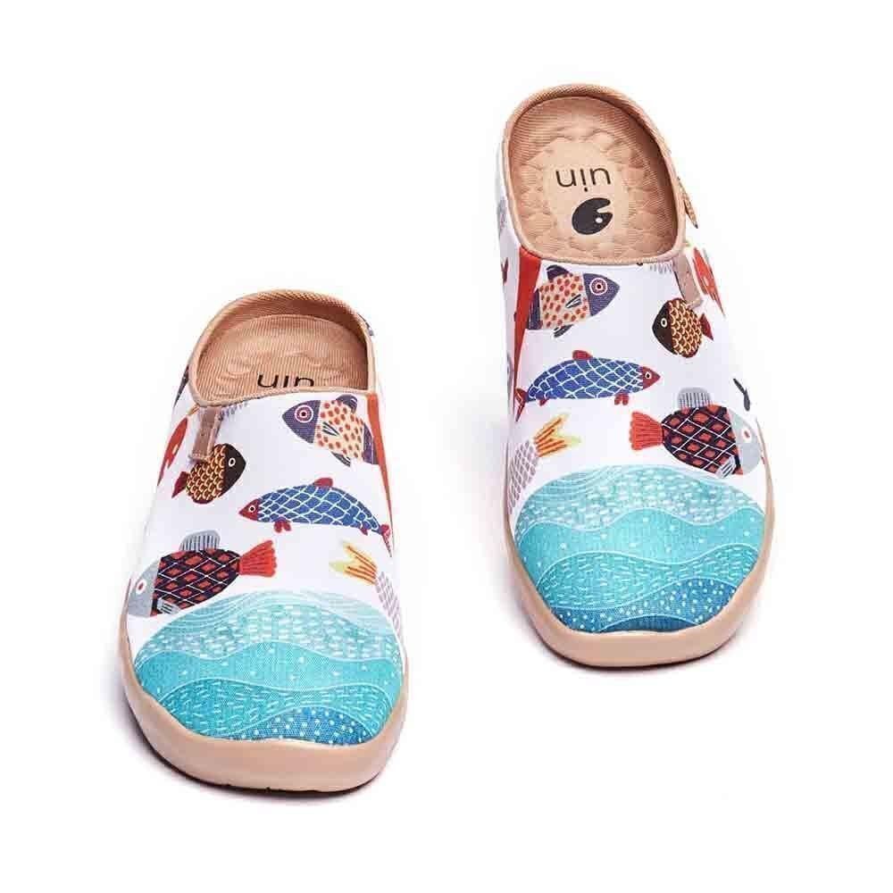 UIN Women's Slip On Mules Wide Toe Clog Casual Travel Shoes (Happy Fish-Slipper) - Picture 4 of 10